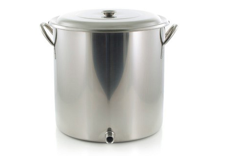 Stainless steel stock pot with valve fitting